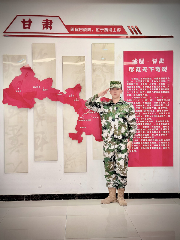 退伍军人重返校园，立志追求大学梦